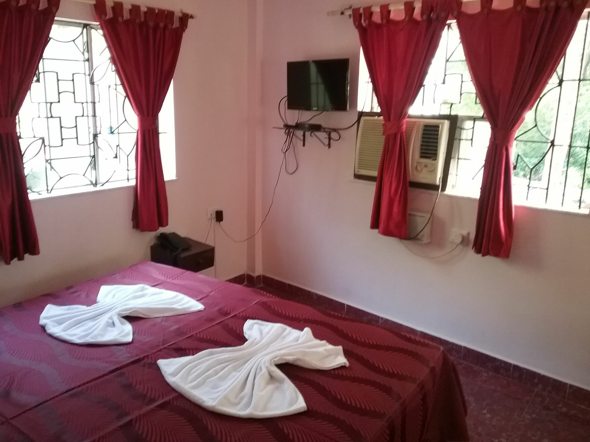 Hotel Baga Villa Bnb Saligao Bagian luar foto
